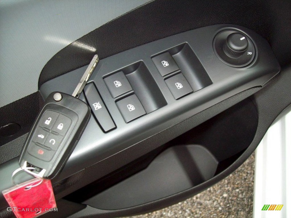 2012 Sonic LT Sedan - Summit White / Jet Black/Dark Titanium photo #5