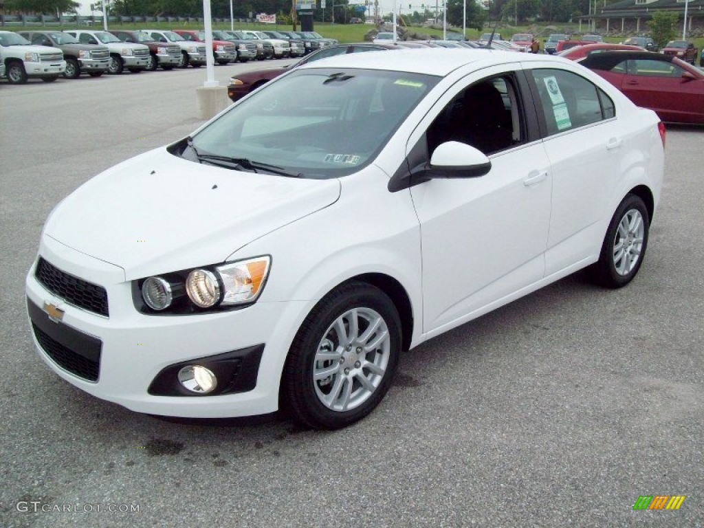 2012 Sonic LT Sedan - Summit White / Jet Black/Dark Titanium photo #11
