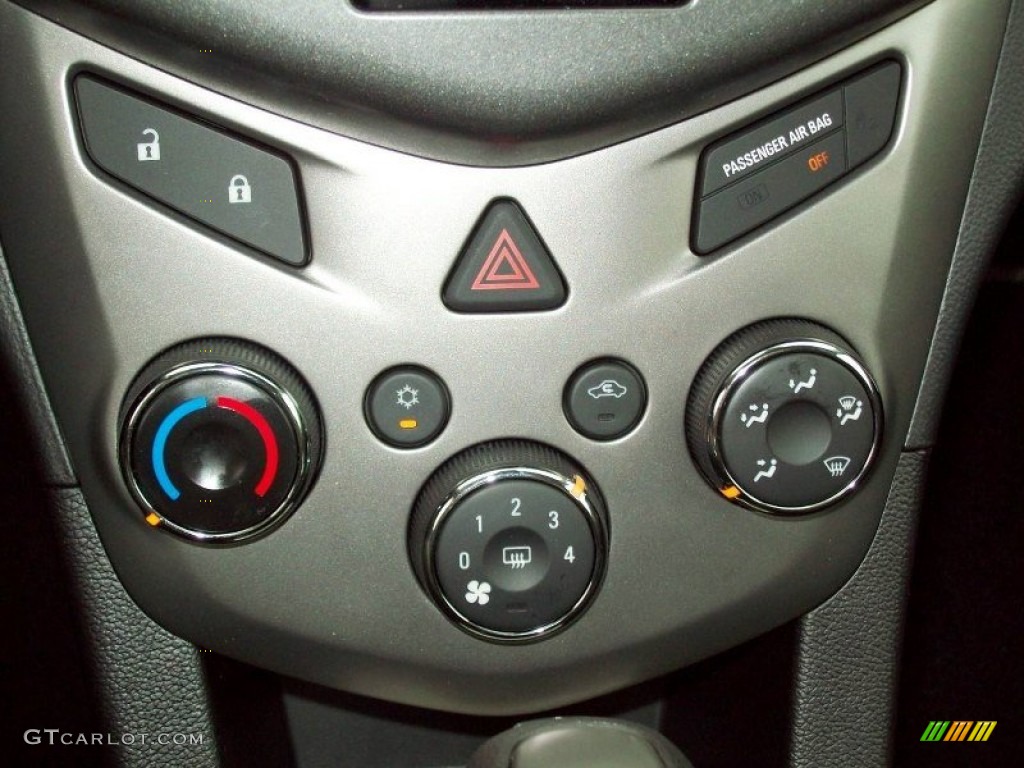 2012 Sonic LT Sedan - Summit White / Jet Black/Dark Titanium photo #23