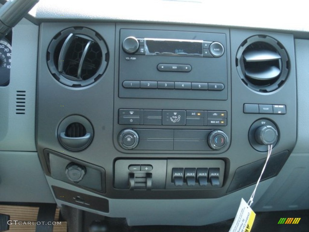 2012 Ford F350 Super Duty XL SuperCab 4x4 Commercial Controls Photo #66838016