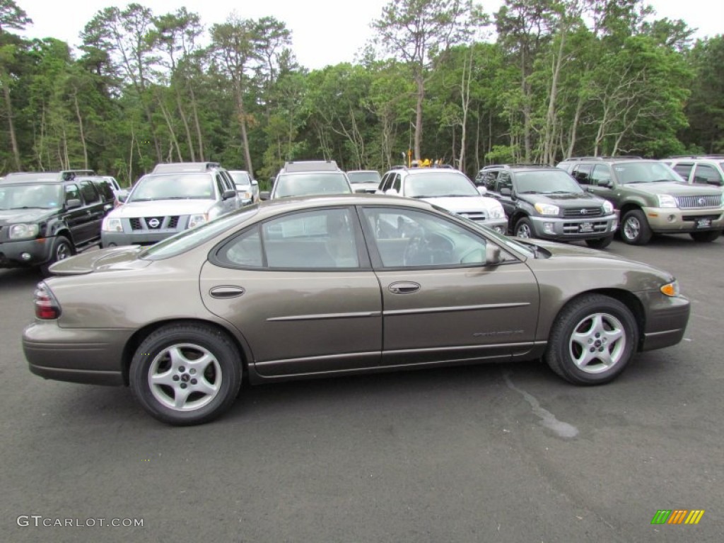 2001 Grand Prix SE Sedan - Dark Bronzemist Metallic / Taupe photo #5