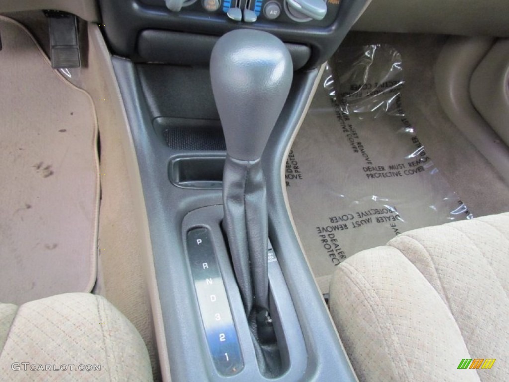 2001 Grand Prix SE Sedan - Dark Bronzemist Metallic / Taupe photo #18