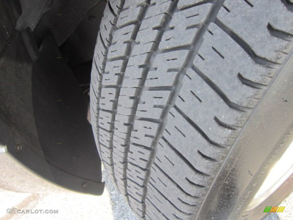 2005 Impala LS - Medium Gray Metallic / Medium Gray photo #10