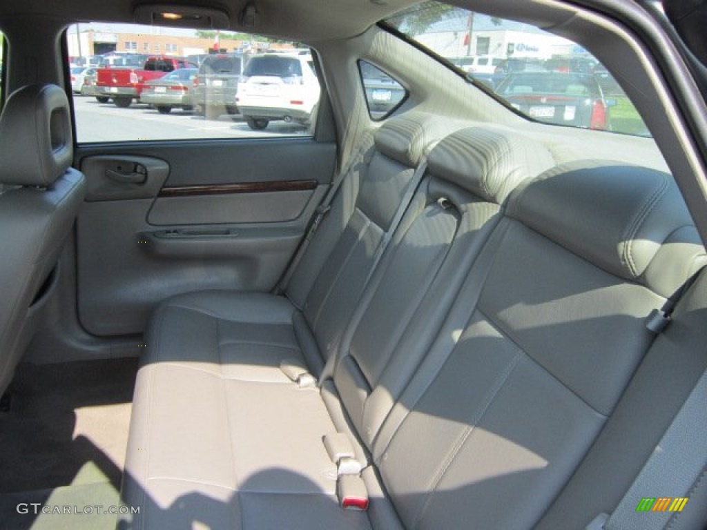 2005 Impala LS - Medium Gray Metallic / Medium Gray photo #22