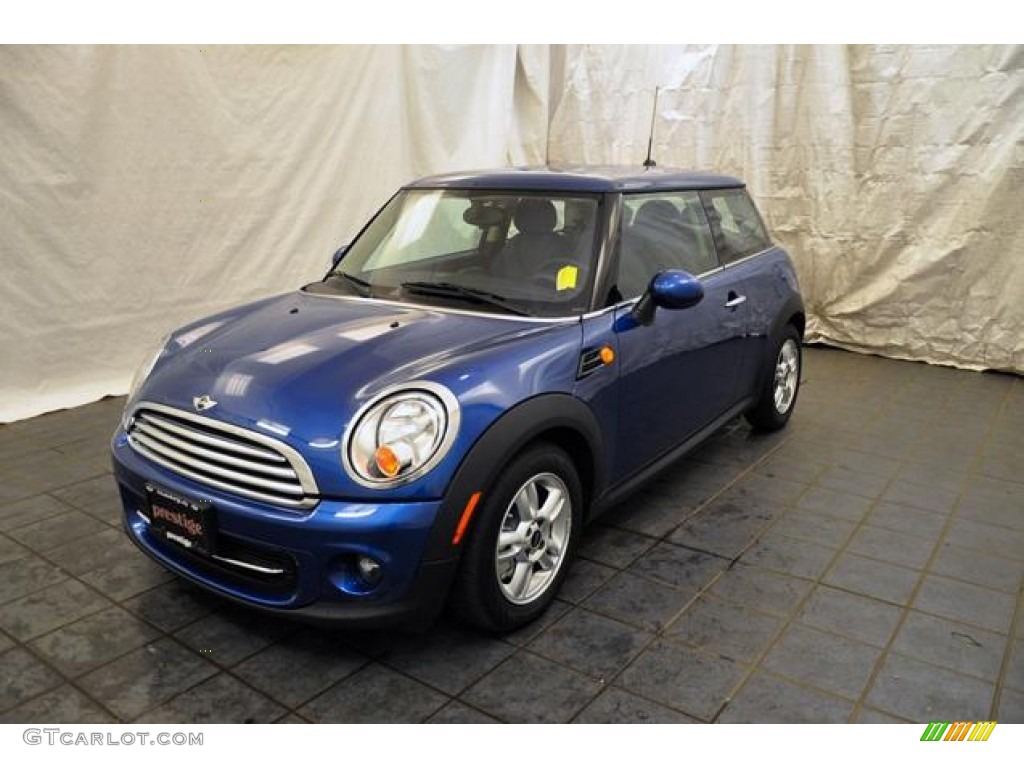Lightning Blue Metallic Mini Cooper