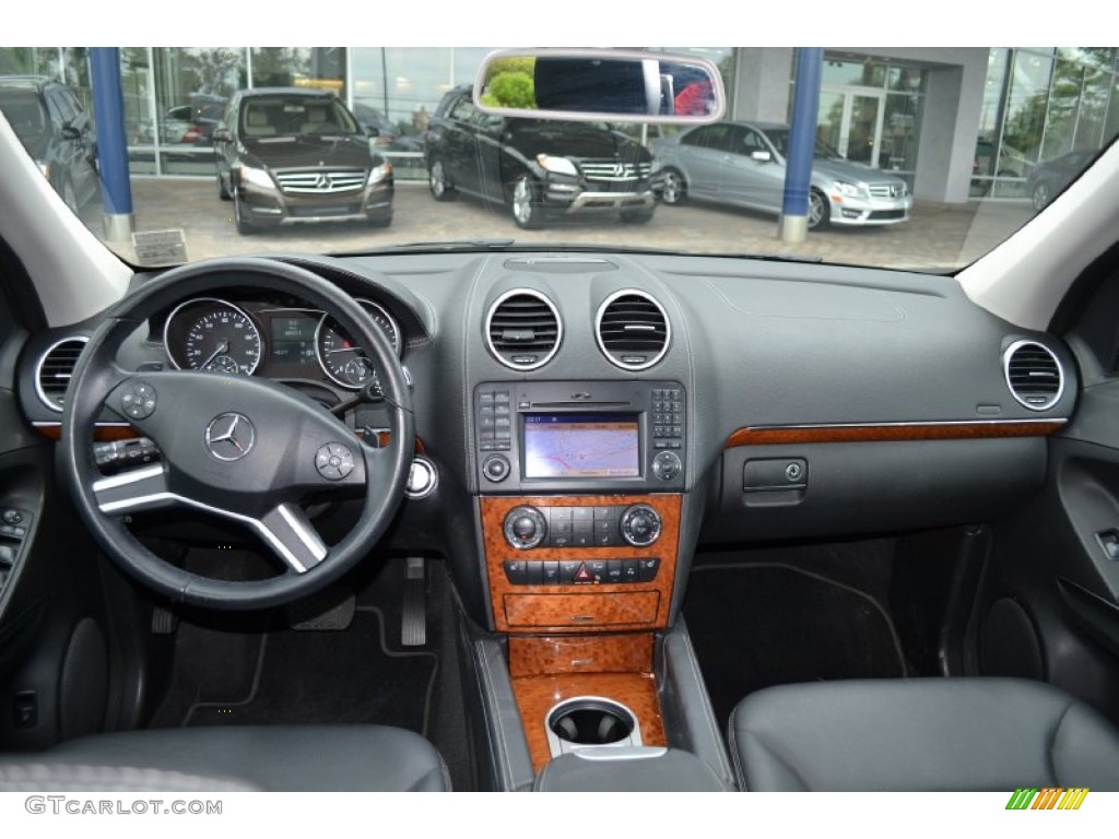 2009 Mercedes-Benz GL 320 BlueTEC 4Matic Black Dashboard Photo #66846761