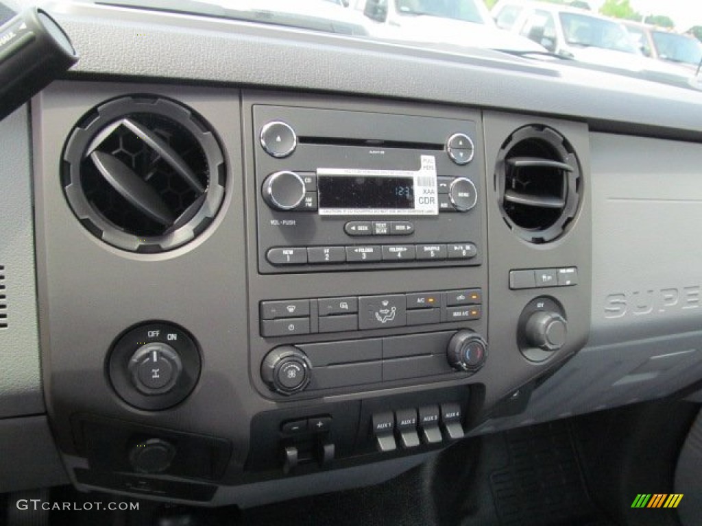 2012 Ford F250 Super Duty XL Regular Cab 4x4 Controls Photo #66854381