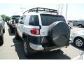 Iceberg White - FJ Cruiser 4WD Photo No. 3