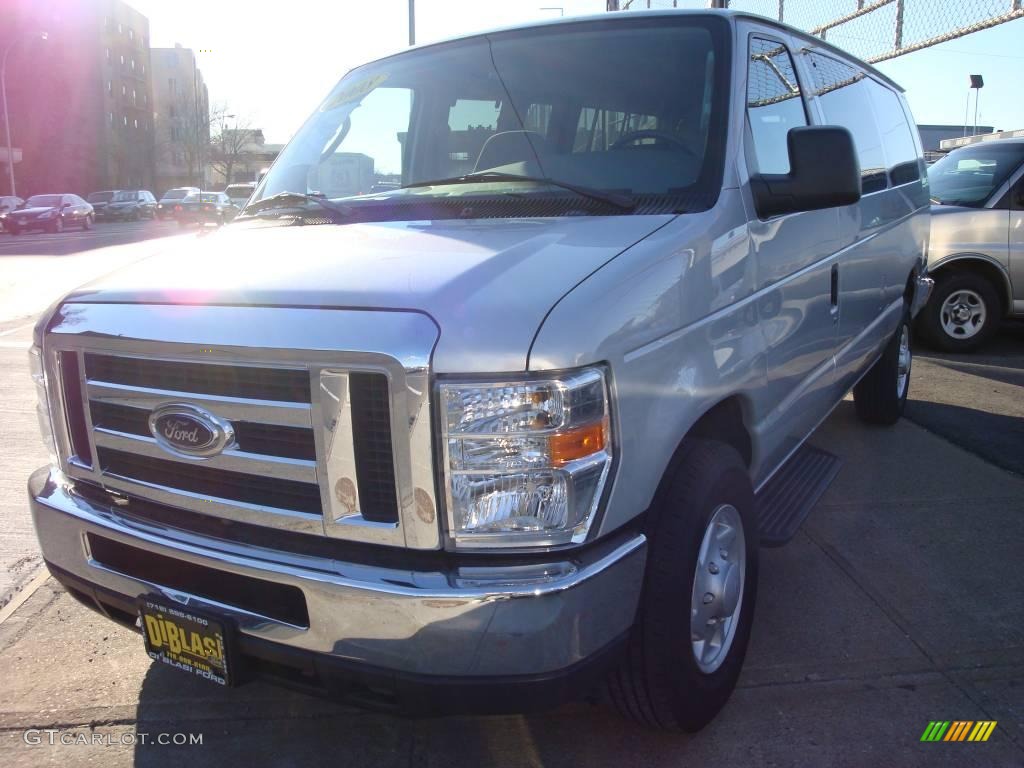 2008 E Series Van E350 Super Duty XLT 15 Passenger - Silver Metallic / Medium Flint photo #1