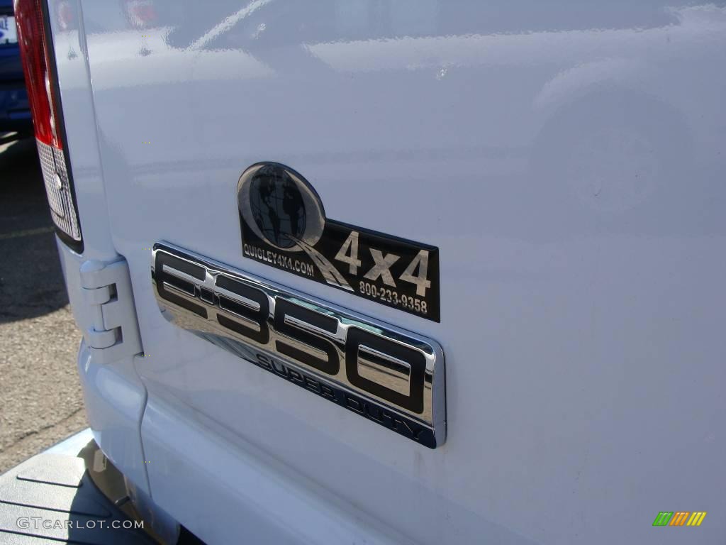 2008 E Series Van E350 Super Duty Commericial 4x4 - Oxford White / Medium Flint photo #6