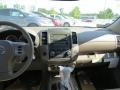 Red Brick - Frontier SL Crew Cab Photo No. 12