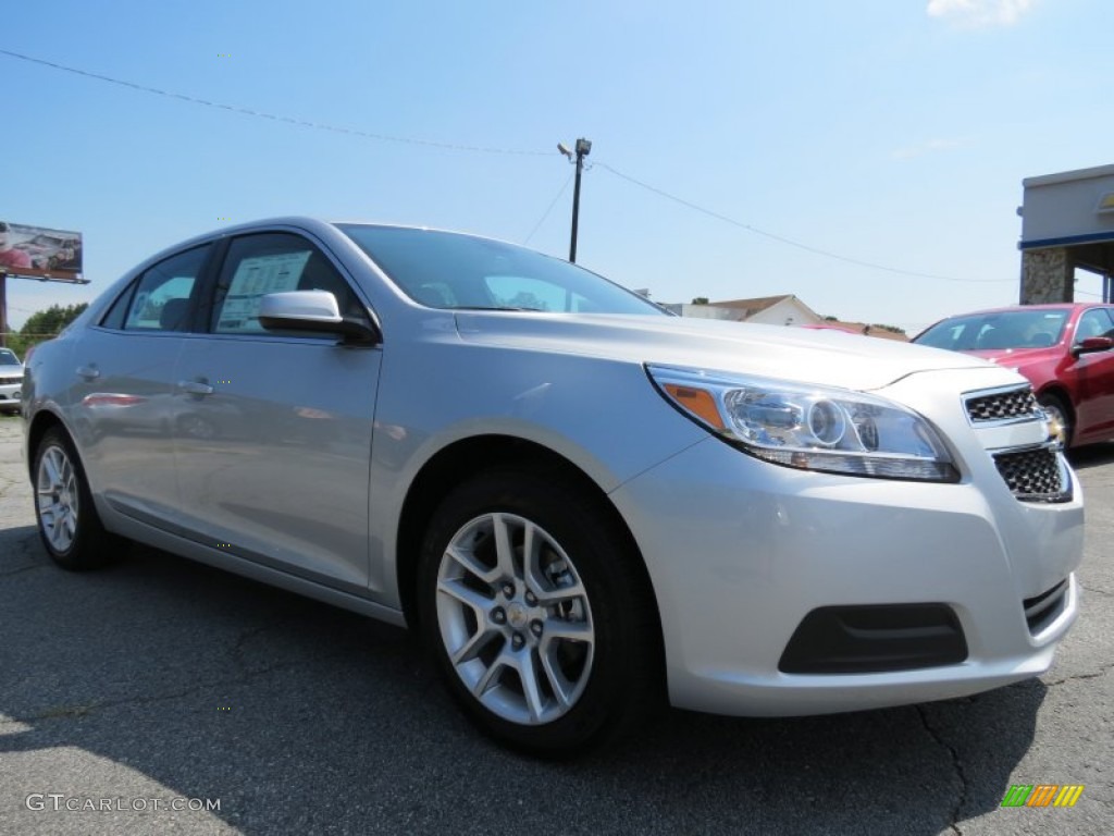 Silver Ice Metallic Chevrolet Malibu