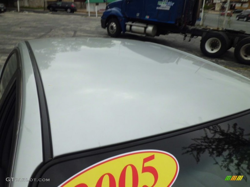 2005 Optima LX V6 - Diamond Silver / Gray photo #13