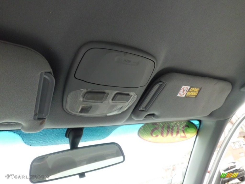 2005 Optima LX V6 - Diamond Silver / Gray photo #34