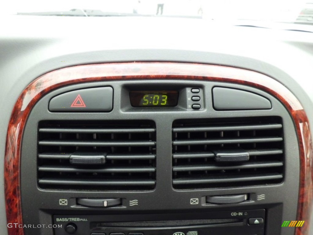 2005 Optima LX V6 - Diamond Silver / Gray photo #40