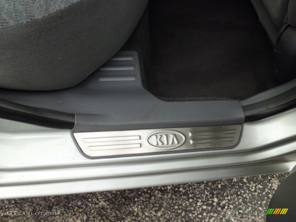 2005 Optima LX V6 - Diamond Silver / Gray photo #69