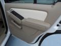 2008 White Suede Ford Explorer XLT  photo #26