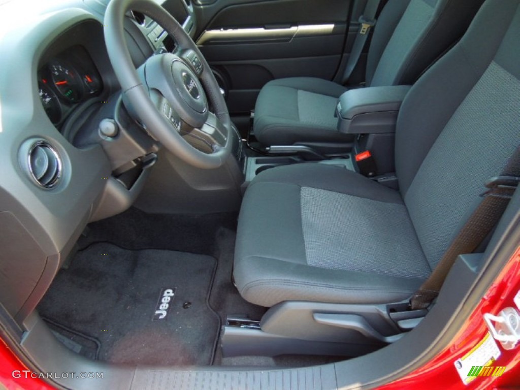 Dark Slate Gray Interior 2012 Jeep Patriot Latitude 4x4 Photo #66867797