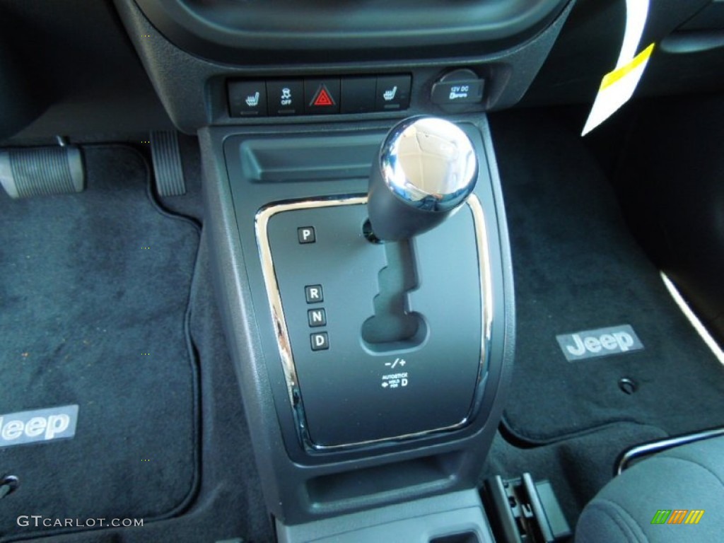 2012 Jeep Patriot Latitude 4x4 Transmission Photos