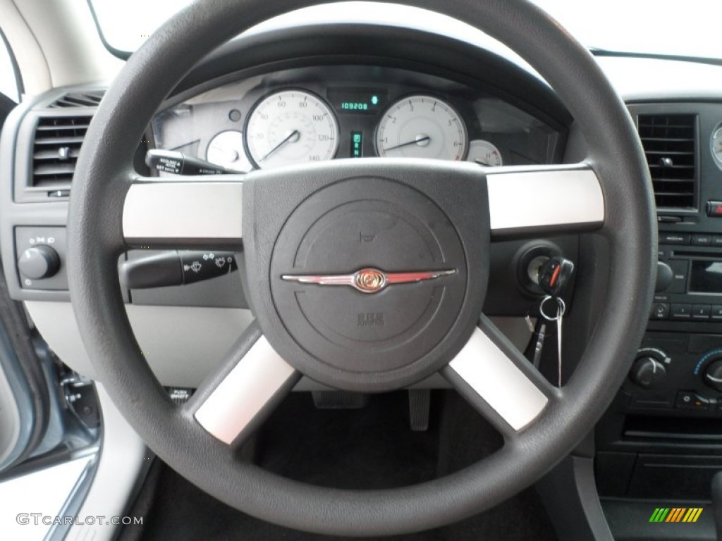 2007 Chrysler 300 Standard 300 Model Dark Slate Gray/Light Graystone Steering Wheel Photo #66868298