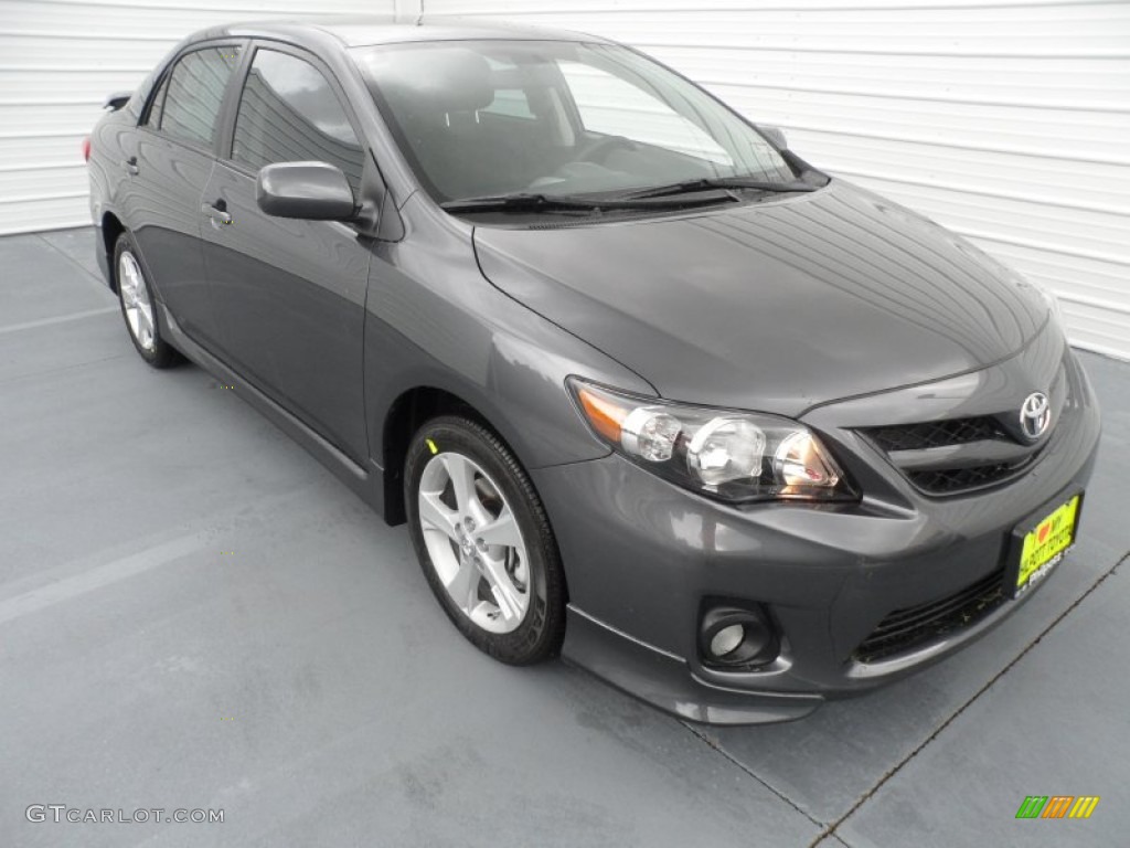 Magnetic Gray Metallic Toyota Corolla