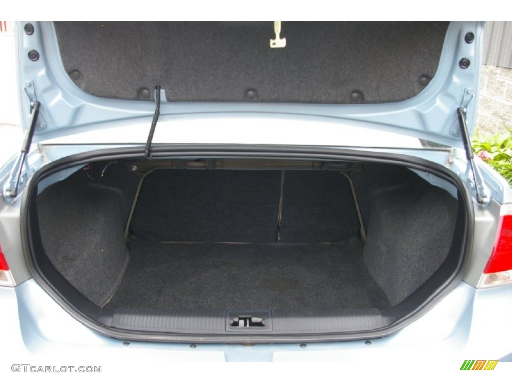 2009 Focus SE Sedan - Light Ice Blue Metallic / Medium Stone photo #14