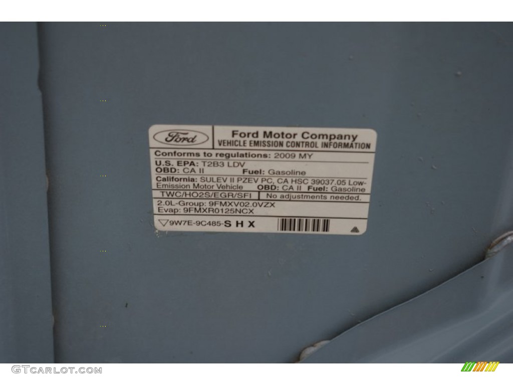 2009 Focus SE Sedan - Light Ice Blue Metallic / Medium Stone photo #17