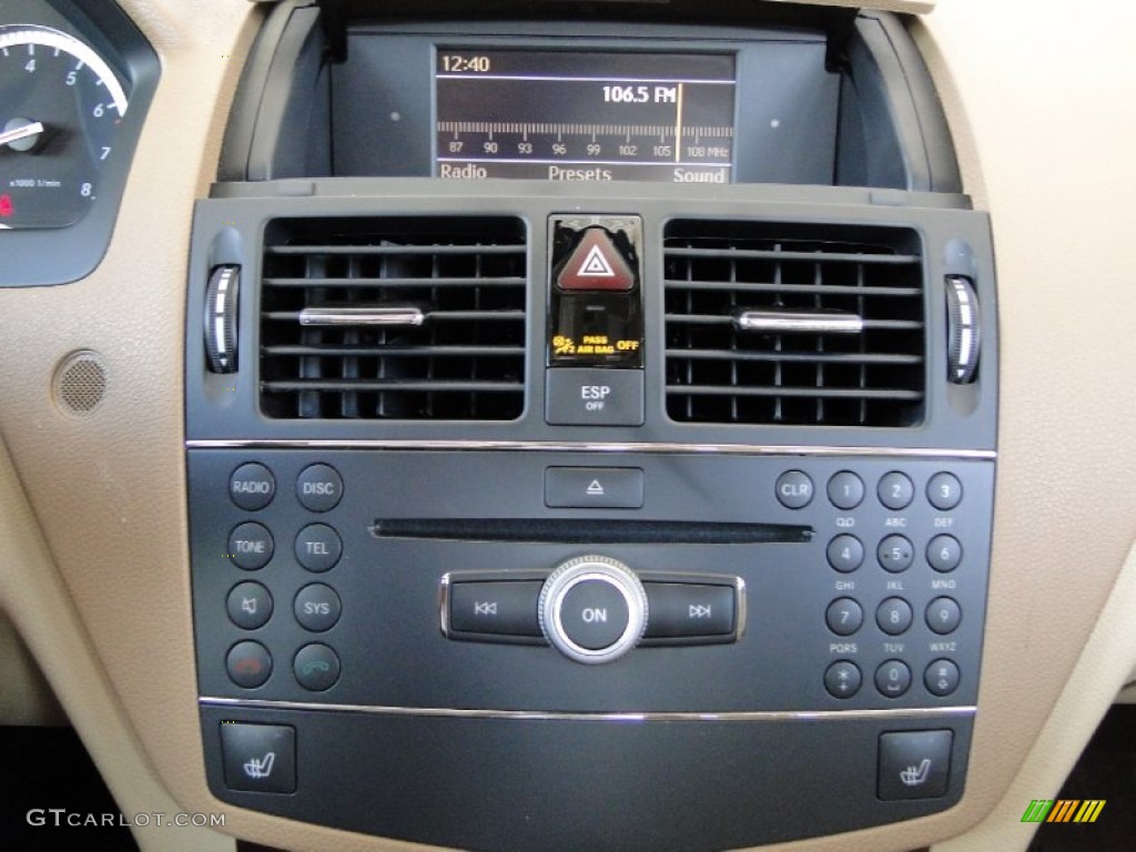 2008 Mercedes-Benz C 300 4Matic Sport Controls Photos