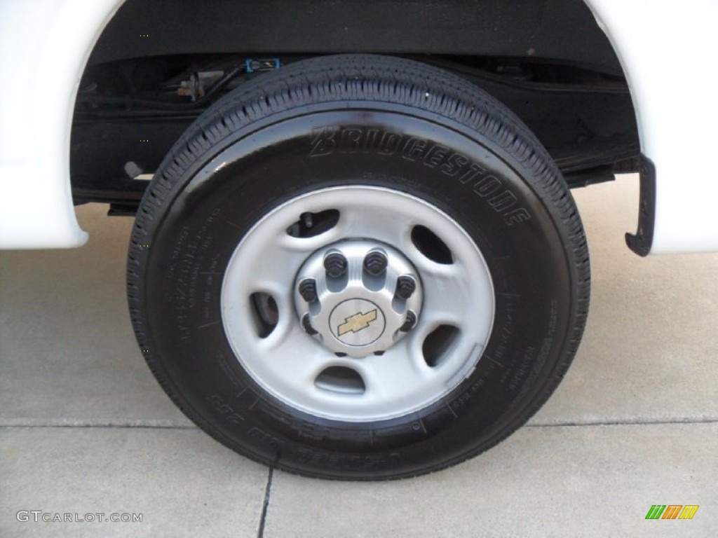 2012 Chevrolet Express 2500 Cargo Van Wheel Photo #66878567