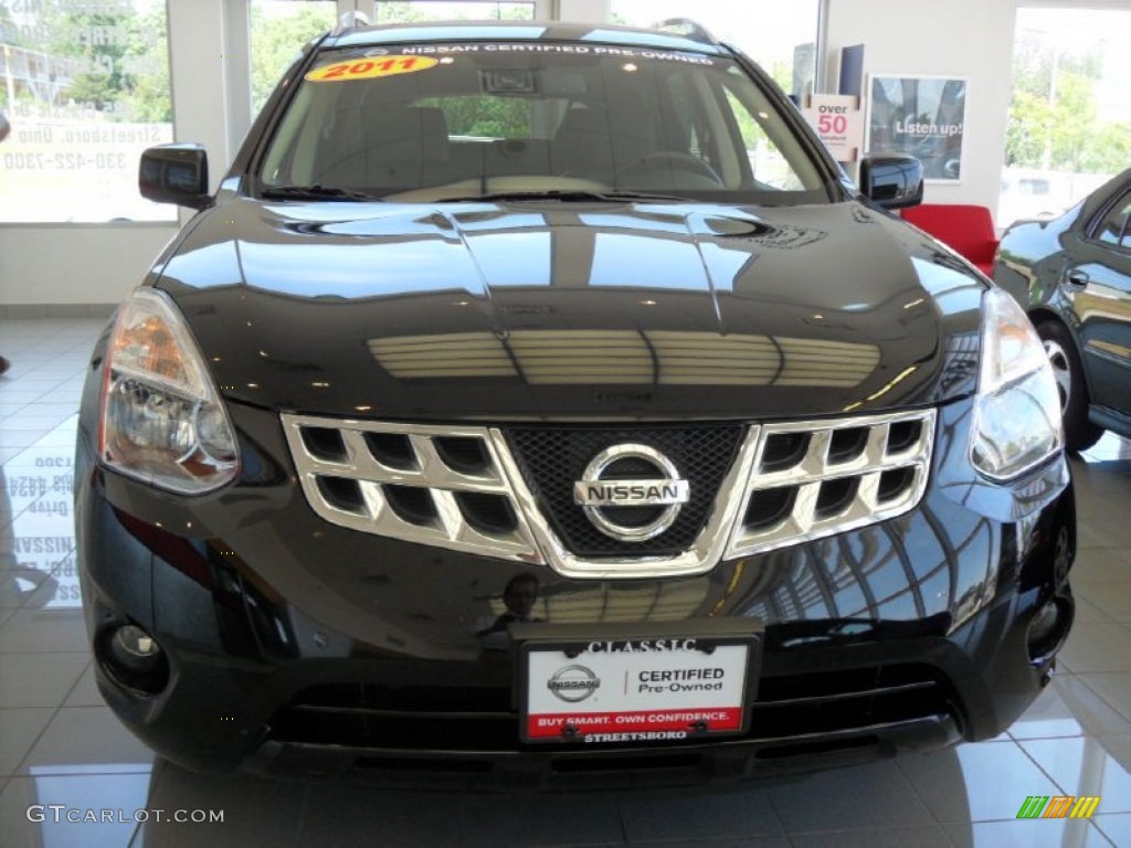 2011 Rogue SL AWD - Wicked Black / Black photo #3