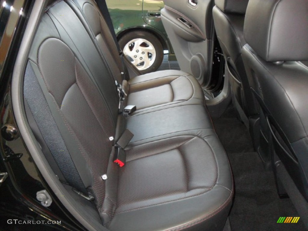 2011 Rogue SL AWD - Wicked Black / Black photo #7