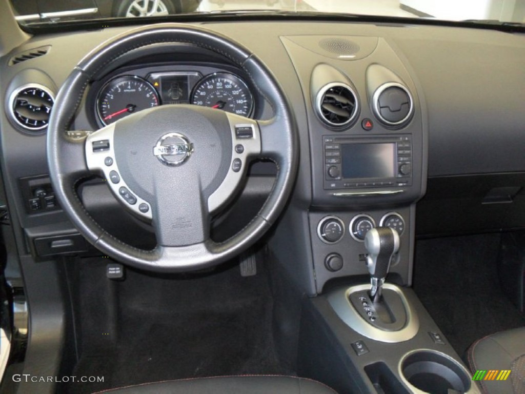 2011 Rogue SL AWD - Wicked Black / Black photo #9