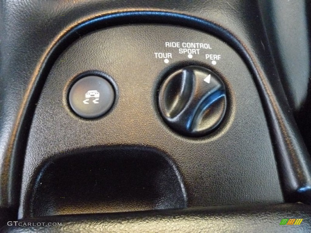 1998 Chevrolet Corvette Convertible Controls Photo #66880616