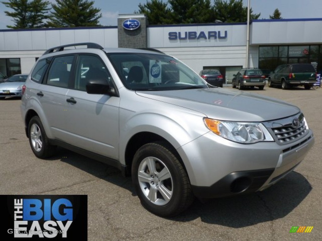 2011 Forester 2.5 X - Spark Silver Metallic / Black photo #1