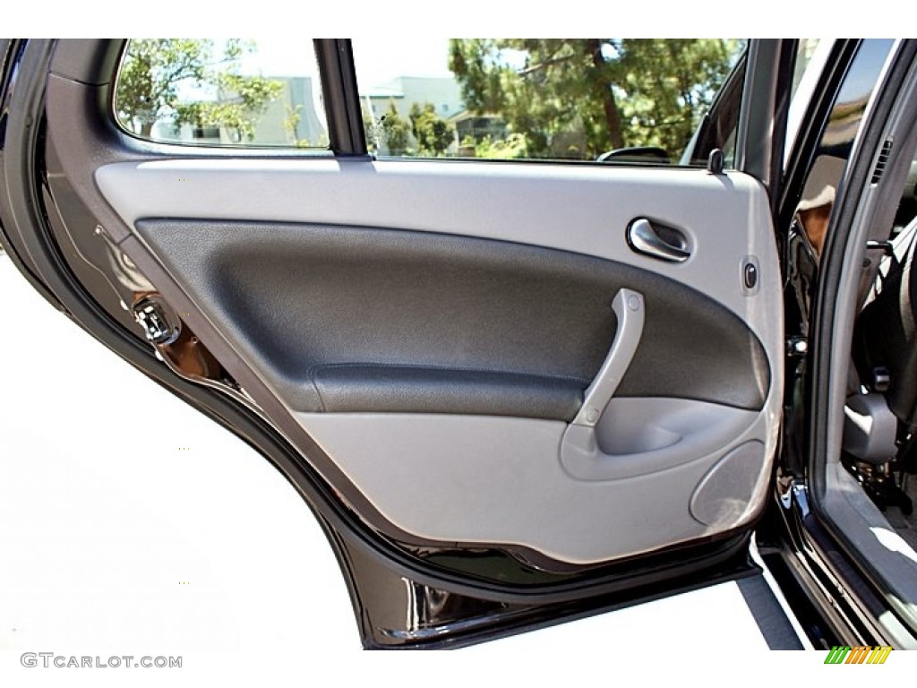 2004 Saab 9-5 Aero Sedan Door Panel Photos