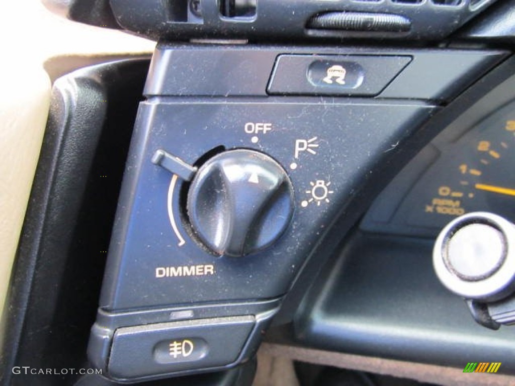 1993 Chevrolet Corvette Coupe Controls Photo #66887401