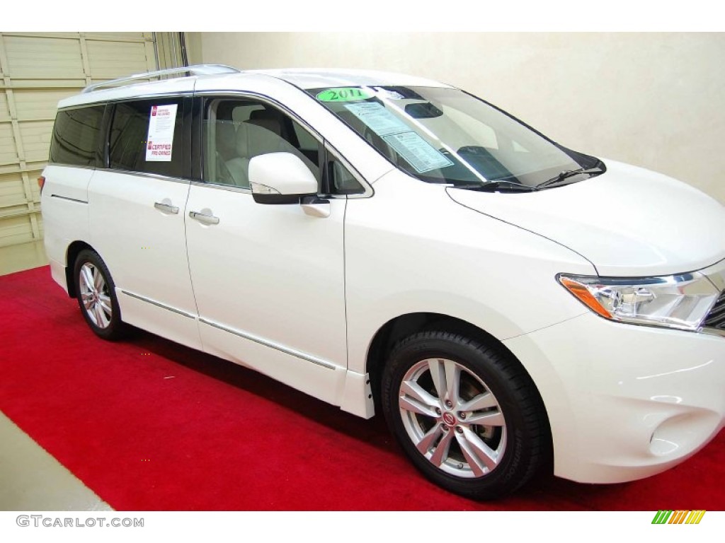 Pearl White Nissan Quest