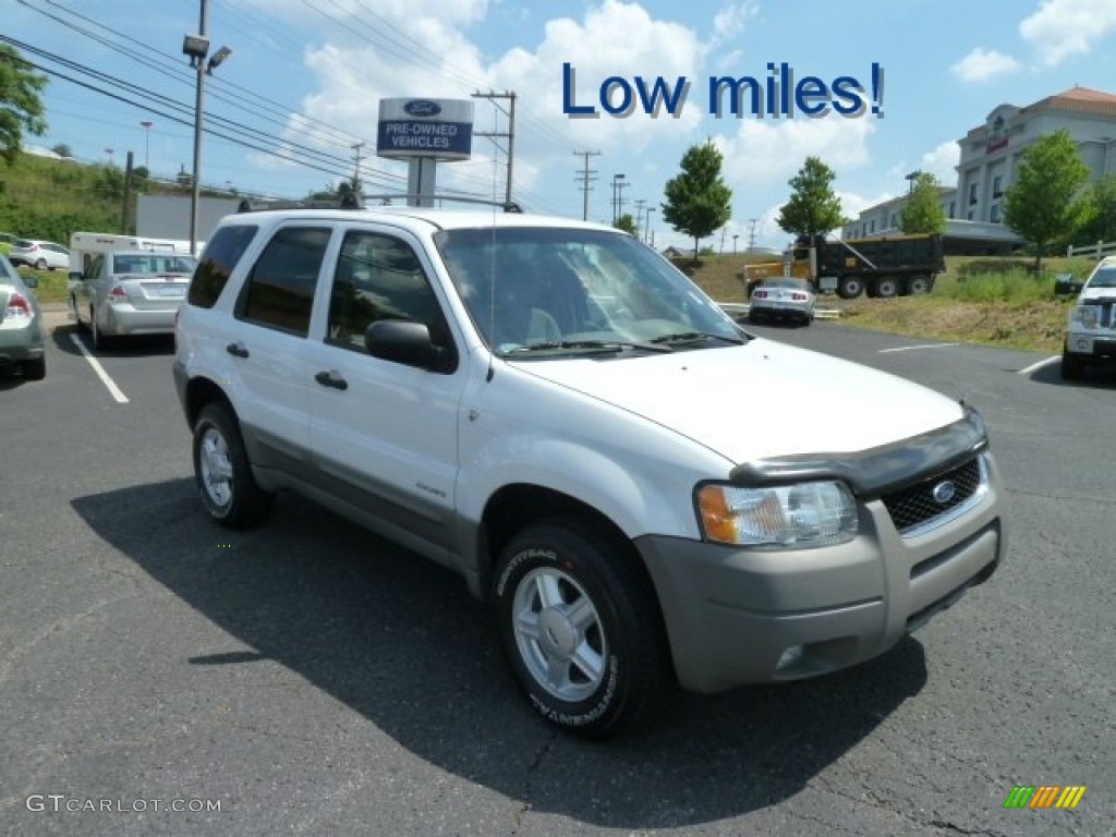 2002 Escape XLT V6 - Oxford White / Medium Parchment photo #1