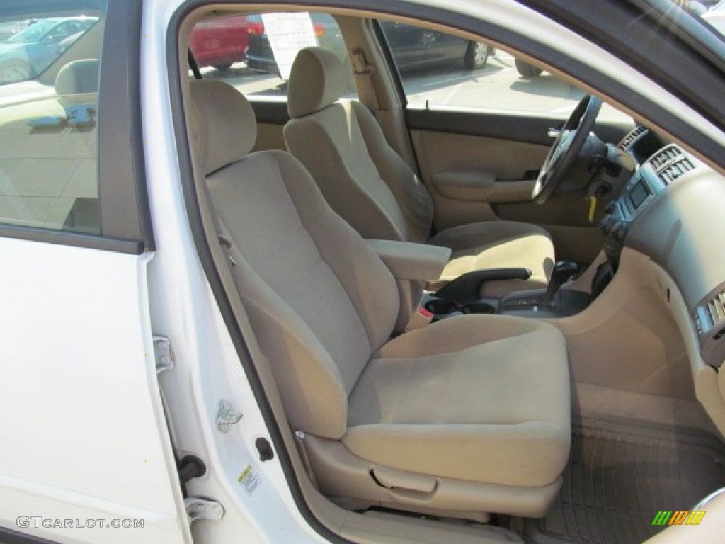 2006 Accord Value Package Sedan - Taffeta White / Ivory photo #11