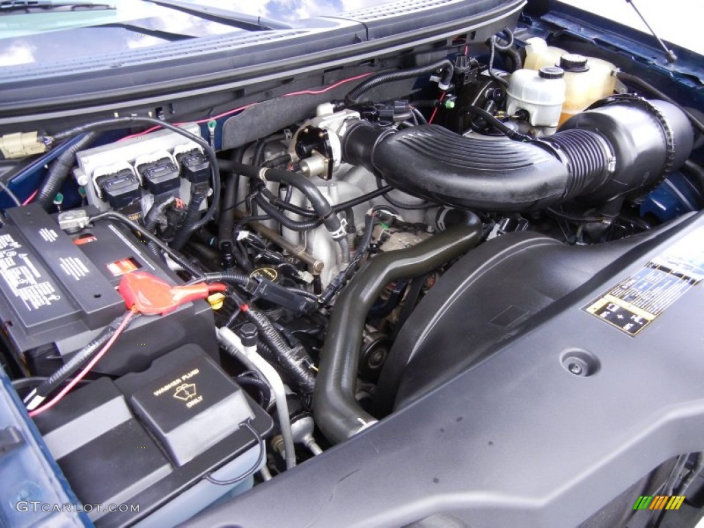 2004 F150 XLT SuperCrew - True Blue Metallic / Medium/Dark Flint photo #24