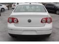 Candy White - Passat Komfort Sedan Photo No. 4