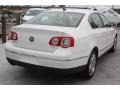 Candy White - Passat Komfort Sedan Photo No. 5