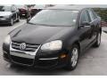 Black Uni - Jetta SE Sedan Photo No. 3