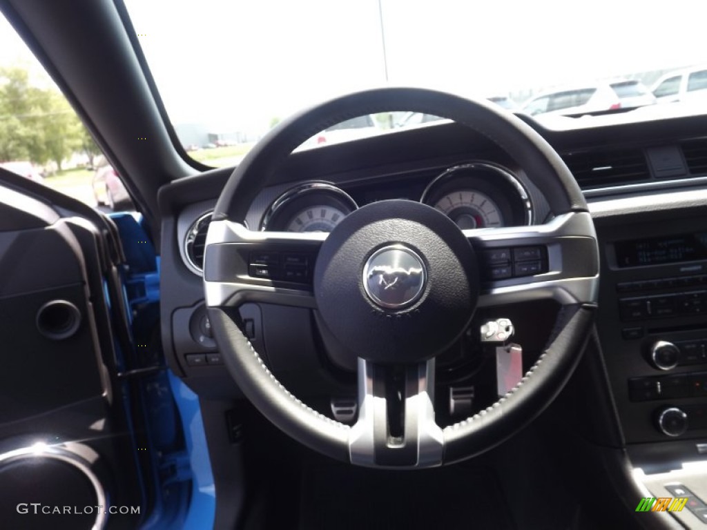 2010 Ford Mustang GT Premium Coupe Charcoal Black/Grabber Blue Steering Wheel Photo #66904975