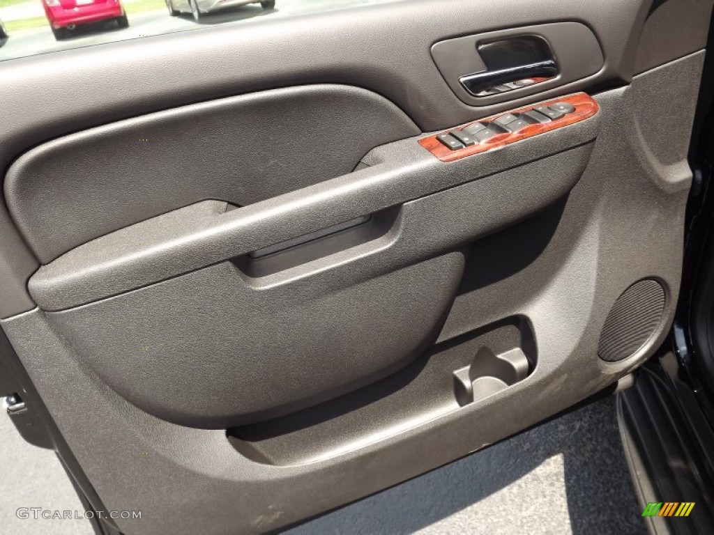 2013 GMC Yukon SLE Door Panel Photos