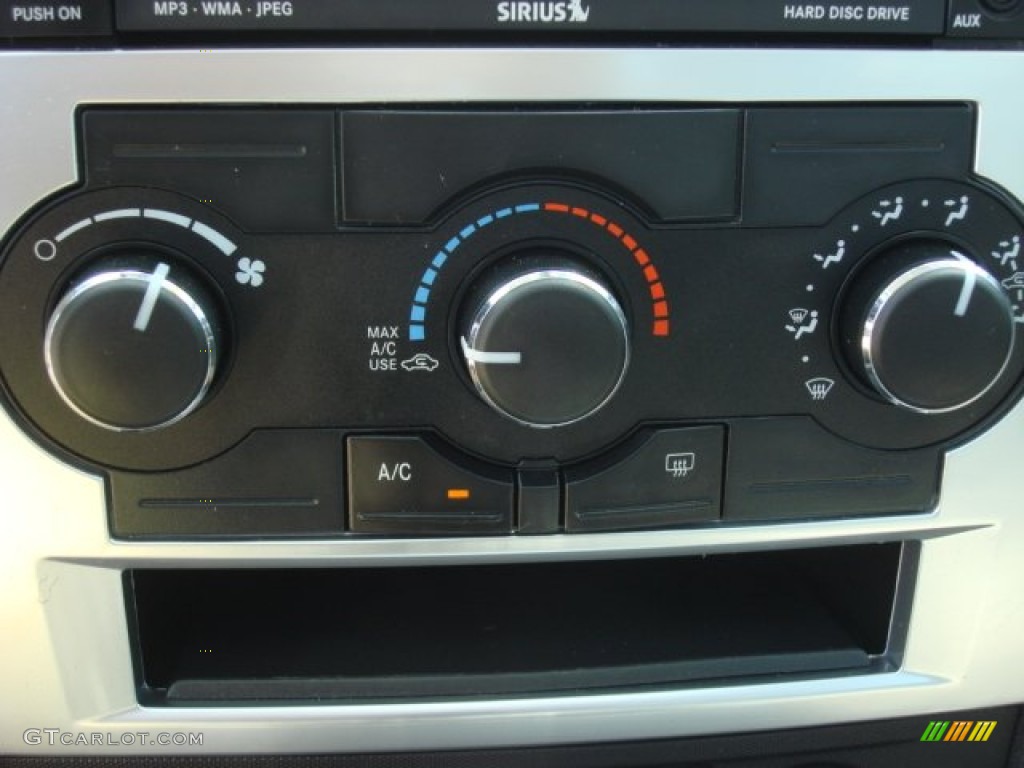 2010 Dodge Charger Rallye Controls Photos