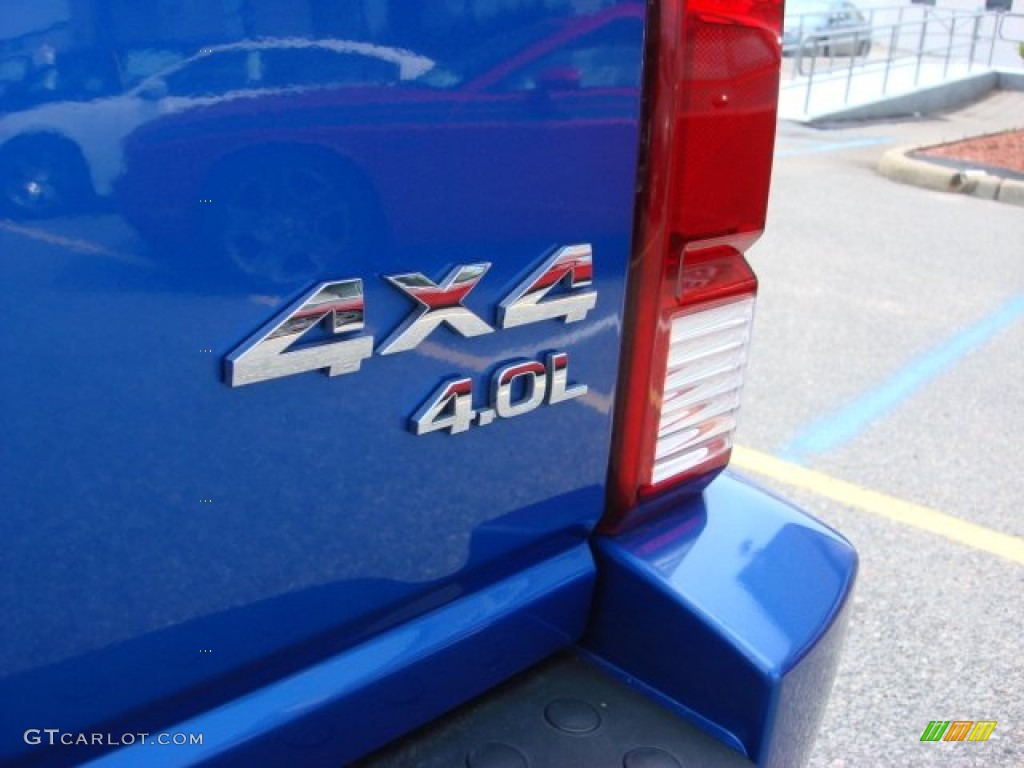 2007 Nitro R/T 4x4 - Electric Blue Pearl / Dark Slate Gray photo #25