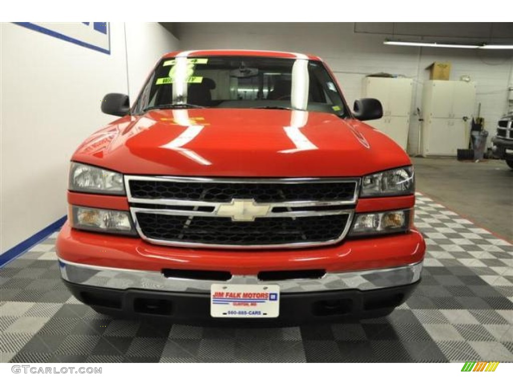 2006 Silverado 1500 Z71 Extended Cab 4x4 - Victory Red / Dark Charcoal photo #3