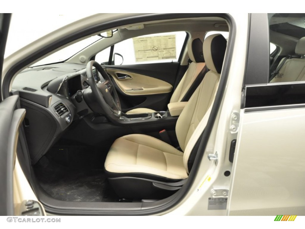 2012 Chevrolet Volt Hatchback Front Seat Photo #66908778