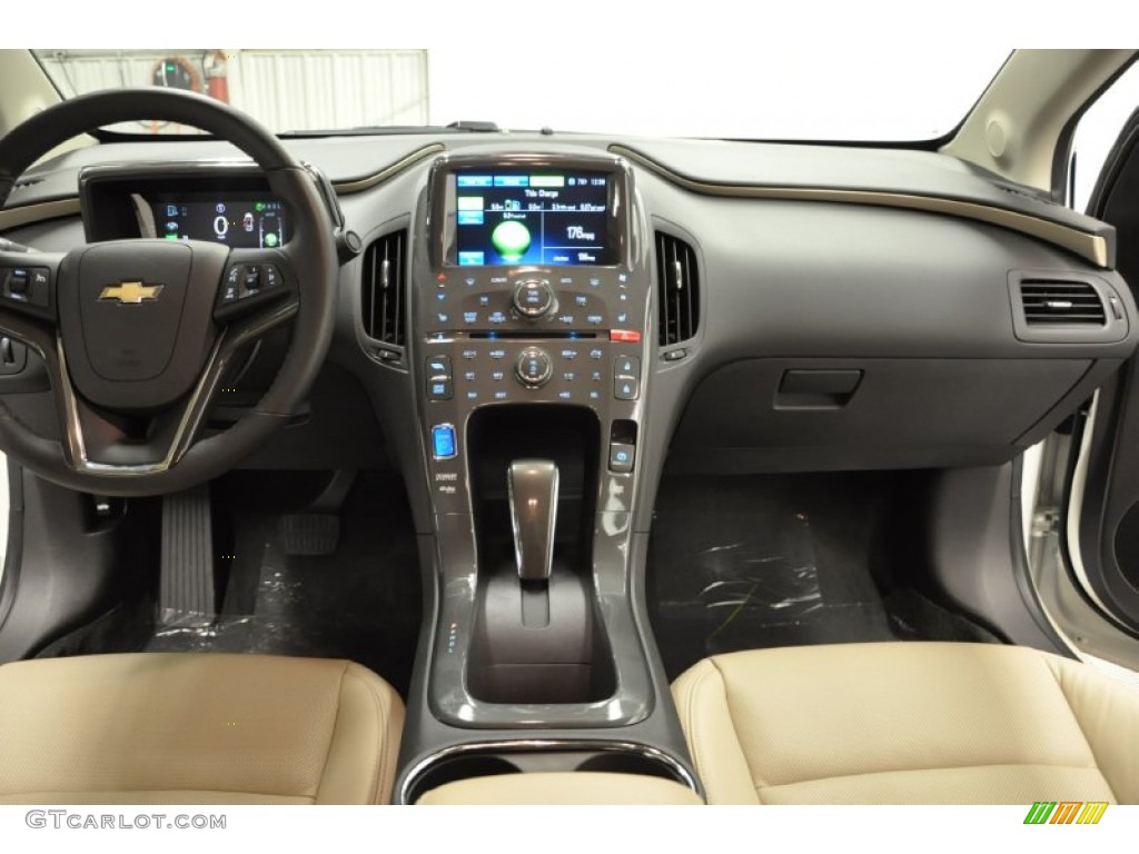 2012 Chevrolet Volt Hatchback Light Neutral/Dark Accents Dashboard Photo #66908839